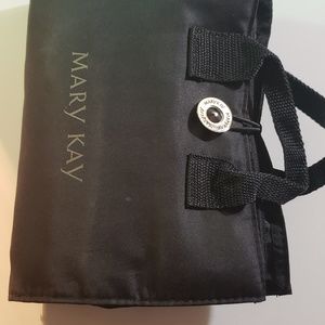 Mary Kay Brush Set and extra brushes